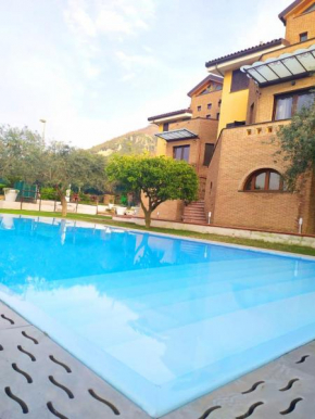 Отель Villa C Luxury Estate  Сент Антонио Абате